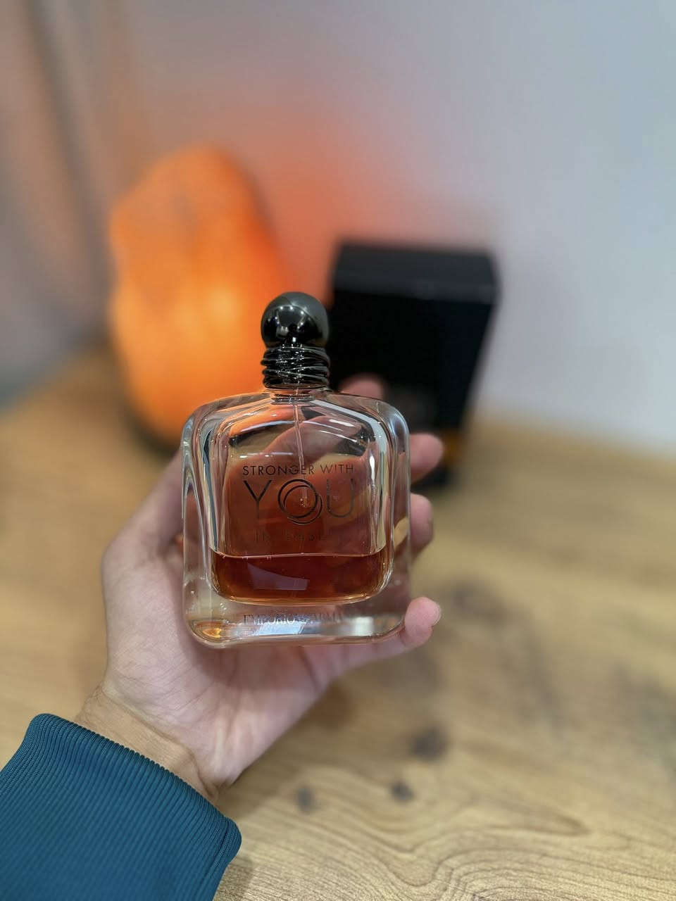 Stronger With You İntensely🤩
توفر عطر يو انتنسلي للتقسيمات بحجم 3,5,10,20 مل 
ب انسب سعر بالعراق 🔥
للطلب يرجى المراسلة على الخاص او  الواتساب و تدللون 🌹
(***********)💬
