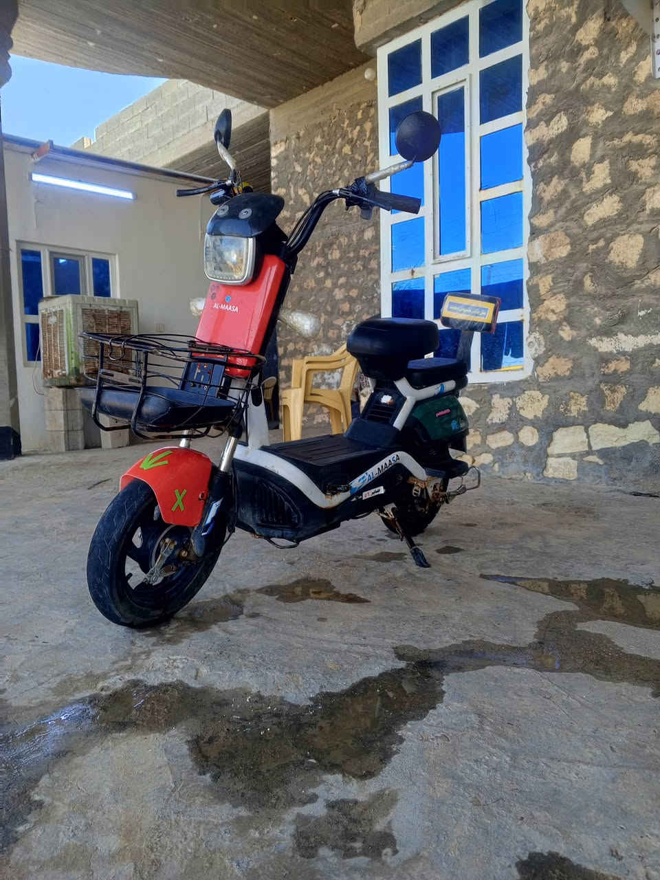 السلام عليكم عندي دراجه شحن حجم 14 نوعيه الماسه 4بطاريات  ملف 500w وبطاريات جدد صار شهر ونص من شديتهن سويج +بصمتين + البايدار موجودات انطيهن هديه  ويه الدراجه كله شغال كهربائيات فول نضافه يمشي الشحنه الوحده 40كيلو متر الى45 العنوان الرمادي جويبه مدخل النساف السعر 225 بي مجال للطيبين رقم الهاتف ***********
