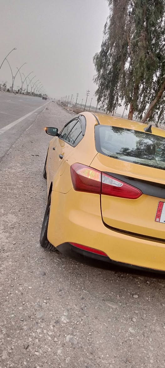 السلام عليكم 
فورتي موديل 2014للبيع كير مكينه تبريد تخم تاير جديد منظومه غاز رقم بغداد انكليزي بسمي تحويل مباشر ضررها بونيد بدون داخل السعر 106 
اتصل ***********
