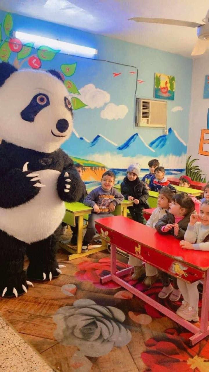 سلام عليكم ورحمة الله وبركاته شنونكم أهالي منطقتي الكرام اخوان عندي ازياء تنكريه الي عنده مناسبه او حفله او افتاحيه او حفله بمدرسه او روضه  إيجار الازياء مجاني ودزلهم شخص هم يلبسه إذا يريدون
*********** متواجد ع فيس وتساب
