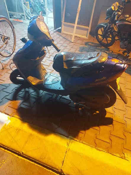 سلام عليكم متاح دراجة ساسوكي شغال هندر و سلف دراجة حلوة نشاط فول ما ناقصة شي اتشغل و تمشي سعر 250 تكريت القادسية شارع جليل القصاب للاتصال ***********
