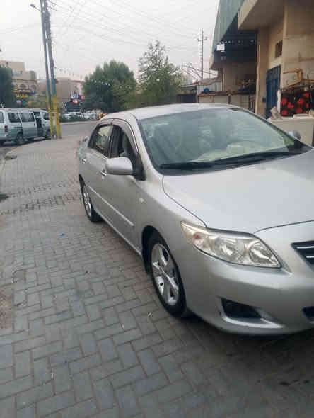 السلام عليكم سيارة كورلا للبيع او لمراوس حسب القناعه خليجية موديل 2010 رقم اربيل الجديد السياره مكفوله كفاله عامه من الصبغ و الضربه فقط دعاميات صبغ اثر شخوط بارد شبر و نص ب سياره جراد ب قماره قليل كير و مكينه كفاله تبريد ثلج تخم تاير غرفه جديده بلاديه شاشه حساسات كله شغال 
السعر 125 وبي مجال حق الجيه مكان السياره بغداد حي الجهاد
للتواصل رقم:***********
