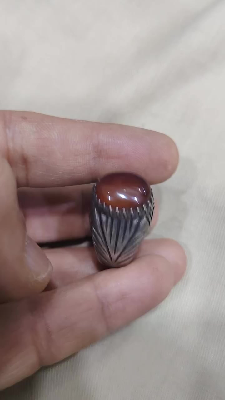 يمانيات صياغات ثقيلة ب200 الف سعر نهائي 
بغداد المشتل 
واتساب***********
