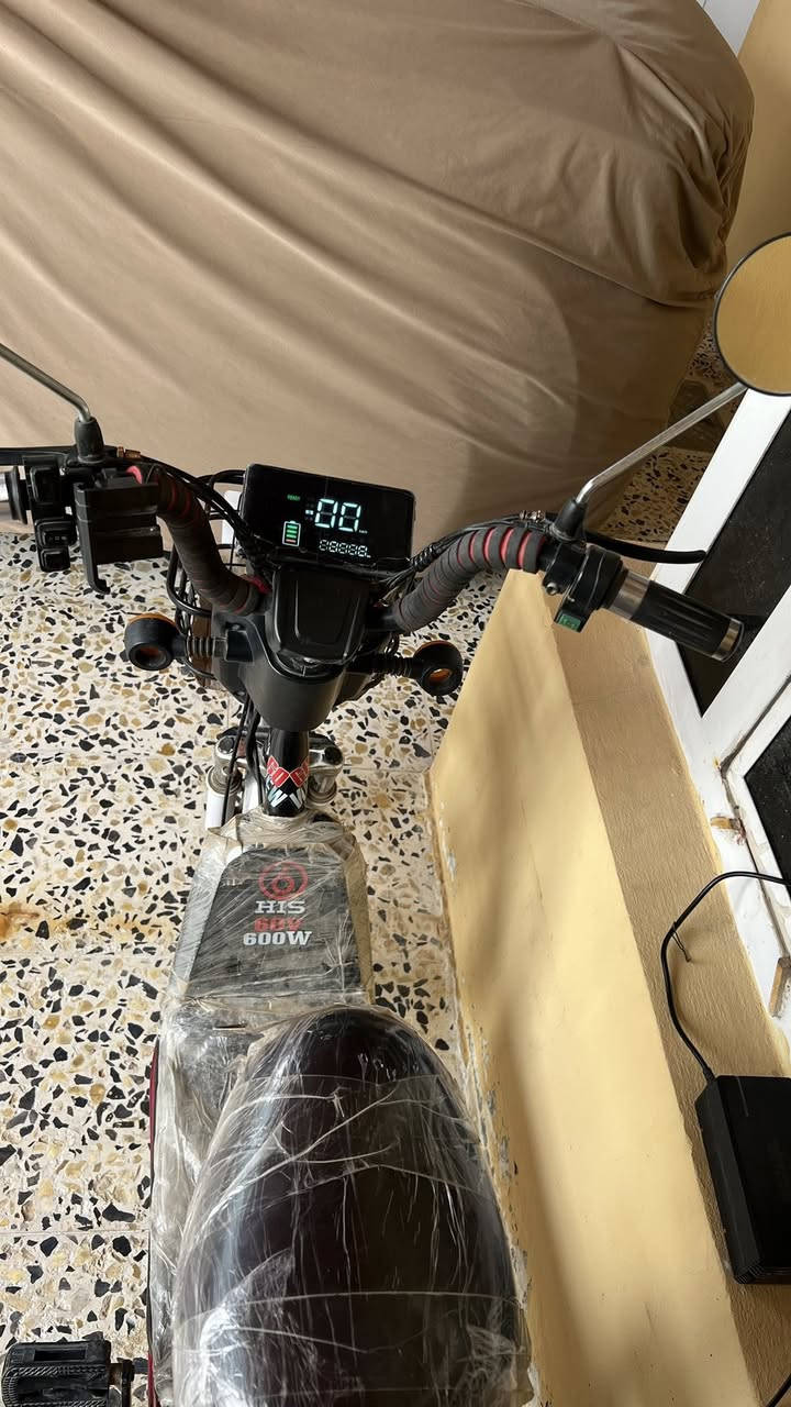 السلام عليكم دراجه شحن حجم 20
5 بطاريات يقرن 10

الدراجه كلش نظيفه

السعر 275 وبي مجال


**إذا كنت صاحب هذا الإعلان وتريد حذفه لأي سبب، رجاءا أرسل رسالة إلى الدعم الفني**