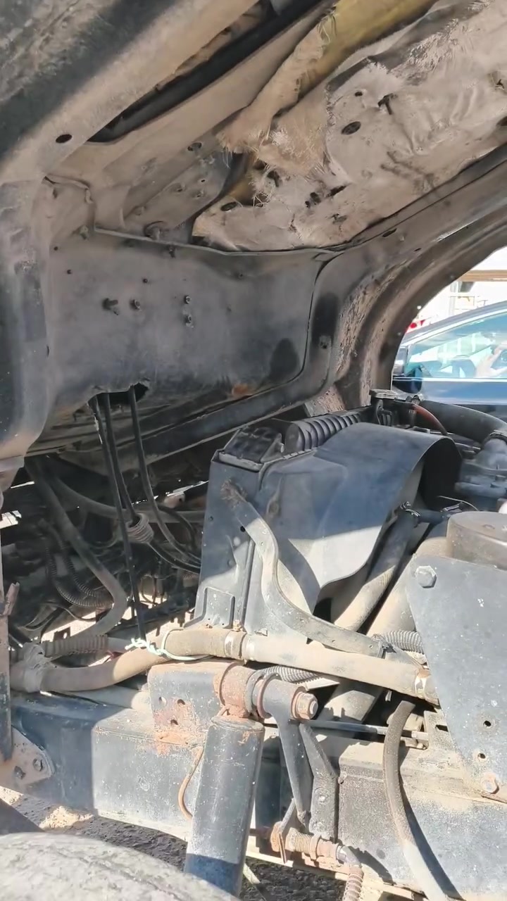 كيه فتون صيني للبيع محرك أكسن گير شرط محرك گير بزون السعر ٥٠ورقة وبي مجال بسيط الرقم نينوى شرعي موجود تحويل وكالة العنوان موصل للاستفسار الاتصال على الرقم***********اسيا الكورك ***********
