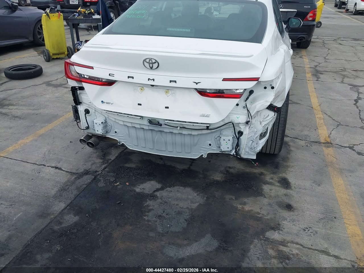 🚨 تنويه مهم
هذه السيارة معروضة في المزاد الأمريكي 🇺🇸
والمزايدة والشراء تتم عن طريق مكتب الباخرة للمزادات 🇮🇶

───────────────
🚗 (هايبرد) نوع السيارة:2025 TOYOTA CAMRY SE
📅 تاريخ المزاد:الاثنين 09-03-2026
💰 السعر: يتحدد داخل المزاد
📊 الممشى:14097 ميل فعلي
🛠️ المحرك: 4 سلندر / 2.5 لتر
───────────────

🔥 مجاناً مجاناً مجاناً
📄 تقرير كارفاكس مجاني بدون أي مقابل
───────────────

🚗 سحب السيارة خلال 24 ساعة من وقت التسديد
💸 حسابات مخفّضة وعمولات أقل من السوق
───────────────

🚢 الشحن متوفر من:
🇺🇸 🇨🇦 جميع الولايات الأمريكية والكندية
➡️ شحن مباشر إلى العراق
➡️ العقبة – جبل علي – ميرسين
───────────────

🛃 تخليص كمركي كامل من ميناء أم قصر
🏔️ تخليص كمركي إلى إقليم كردستان
🇯🇴 شحن مباشر إلى عمّان (العقبة)
🇹🇷 شحن إلى ميناء ميرسين – تركيا
───────────────

🏢 فروع الشركة:
📍 الفرع الأول: بغداد – السيدية – الإعلام
📍 الفرع الثاني: الإمارات العربية المتحدة – الشارقة – الصناعية 4
───────────────

👥 مجموعة البيع والشراء:
https://www.facebook.com/share/g/17pXXBgeeU/?mibextid=wwXIfr

───────────────

🎵 TikTok:
https://www.tiktok.com/@al_bakhera?t=8qGOLioZlVE&_r=1

───────────────

📞 للاستفسار والتواصل:
+9647739115599


**إذا كنت صاحب هذا الإعلان وتريد حذفه لأي سبب، رجاءا أرسل رسالة إلى الدعم الفني**