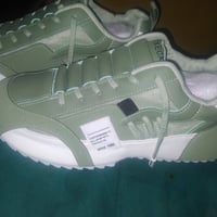 حذاء رياضي • مريمي أخضر • قياس ٤٢