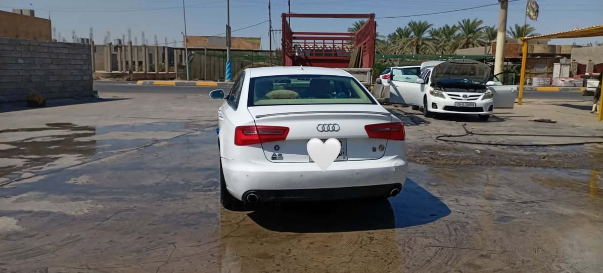اودي A6
محرك 6سلندر 2700
فول مواصفات اعلى فئه 1/1
المواصفات:
1-ابواب شفط
2-بصمة ابواب
3-بانروما
4-كشنات جلد كهرباء
5-نضام صوتي
6-مثبت سرعه
وبيها خير من الله بعد ماينعدن بس للامانه المحرك بيه صوت راجس بدون تبخير وتنقيص
السعر:83وبيها مجال 
العنوان:صلاح الدين سامراء
الرقم:***********
متوفر واتساب غير متوفر ماسنجر !

