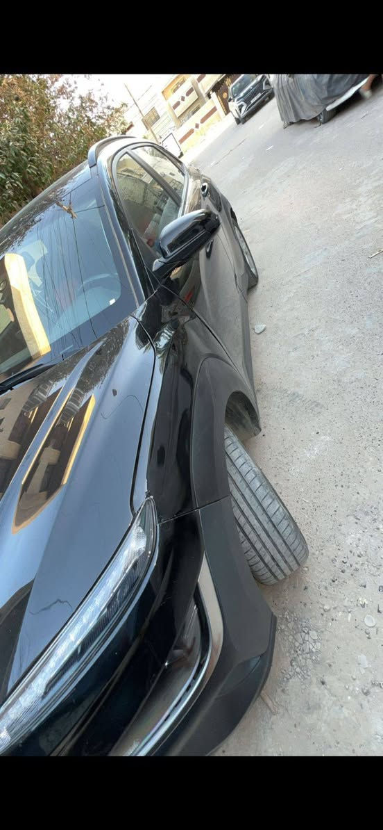 السعر ١٤٥ ورقه ….للبيع وبيهه مجال للطيبين .. بدون صبغ
هونداي كونا موديل ٢٠٢٢ 
وارد امريكي ..
ضربتهه دعاميه وراديتر وبدنه ومبدلات بدون تصليح وبدون صبغ 
جاملغ السايق بارد خفيف 
وباب عكس السايق خلفيه بيهه طخه خفيفه كلش ممصلحه 

بنيد كلير امريكا 
مواصفات 
فتحة سقف 
تحكمات ستيرن 
تدفىه تبريد كشنات 
رادارات امامي خلفي 
كامره 
شاشه كار بلي 
 نضام ترحيب 
تحديد مسار 
قياده ذاتيه 
كشنات مخمل 
ردادات جانبيه 
لايتان زنون بلاد 
اشاير بلمري 
اوتوهولد
٢ انصمة قياده 

رقم بغداد باسمي تحويل مباشر 
محرك 2000 دوش 
سياره مشايه ٤٠ ميل 

مكاني بغداد الدوره شارع ٦٠ 
كلشي موضح بلصور


**إذا كنت صاحب هذا الإعلان وتريد حذفه لأي سبب، رجاءا أرسل رسالة إلى الدعم الفني**