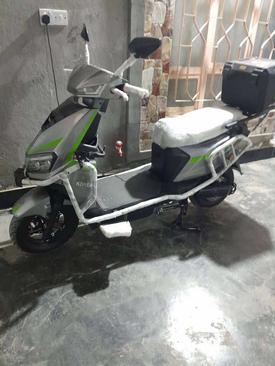 دراجه شحن موديل ٢٠٢٥ جديده للبيع
السعر ٧٠٠ بيها مجال مكاني الصقلاويه ***********
