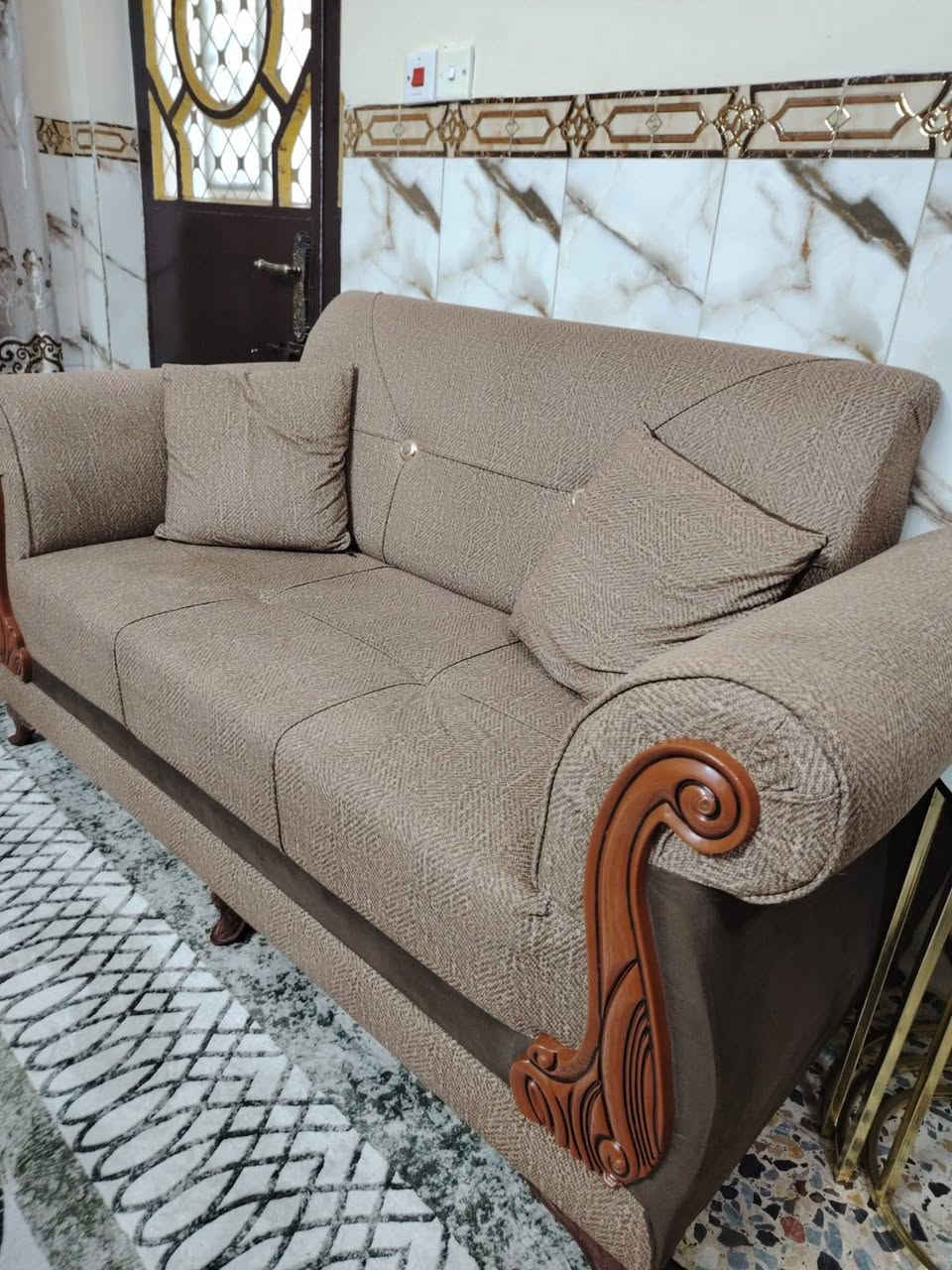 تخم ٨ مقاعد بدون كراسي سعر ٣٧٥ بلديات ***********
