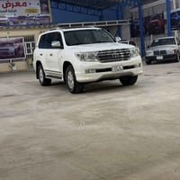 الاندكروزمديل 2011 ستينه  مكفوله كفاله عامه شرط اخت الزيرو السياره فول...