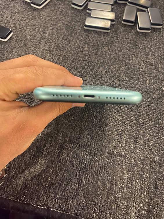 ايفون ١١ عادي
شرط ما مفتوح 
ذاكره ١٢٨
بطاريه ٧٥
تك
مراوس ب١١ برو او برو ماكس أنطي فرق عادي 
السعر ٣٠٠


**إذا كنت صاحب هذا الإعلان وتريد حذفه لأي سبب، رجاءا أرسل رسالة إلى الدعم الفني**