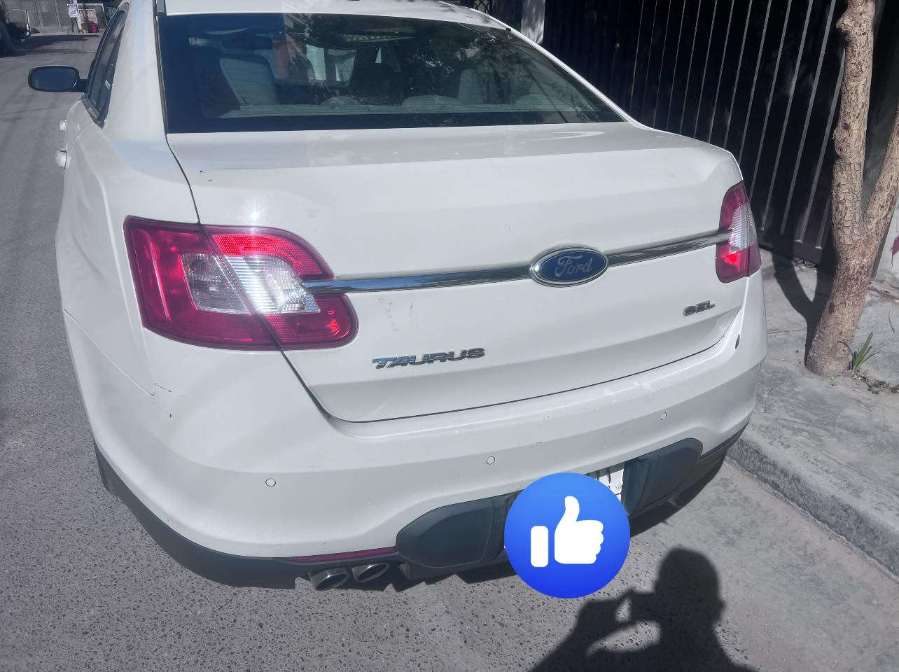 فورد تورس 2011
السياره خليجي فول مواصفات 
فتحه
تحكم ستيرن جهتين 
كرسي كهرباء
تدفئه تبريد فوول 
السياره ماشيه 70 الف فقط جديده جدآ
مكينه كير جيد جدآ
قطعتين تبريد
3 انظمه قياده 
شفتات ستيرن
السعر ١١
بي مجال حق الجيه
 ***********
