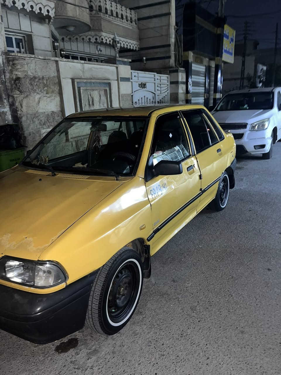 سلام عليكم سياراه سايبه البيع  موديل ٢٠١١سياره نضيفه حلواه سياراه مكينه جديداه تخم تاير صدر خلفي امامي جديد شاصي نضيف مالتهاه  رعيهاه موجد سعر السياراه ١٧ وراقه رقم ***********
