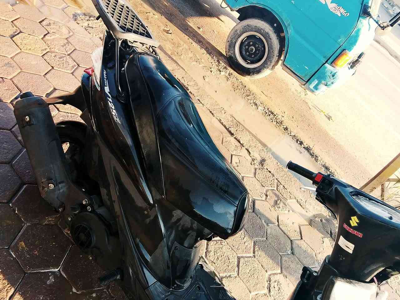 دراجه ادرس حديث ياباني نضيفه حجم الامحرك 125 سي سي السعر 550 الاتصال ‏‏ ‏***********
