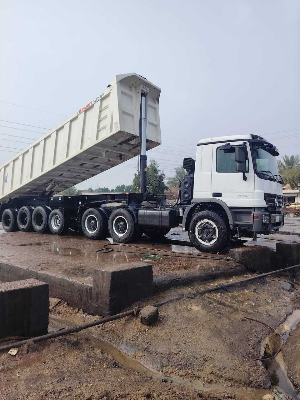 السلام عليكم عربانه ماموت عمل التاجي للبيع السعر 250$ وبيها مجال الاتصال ***********
