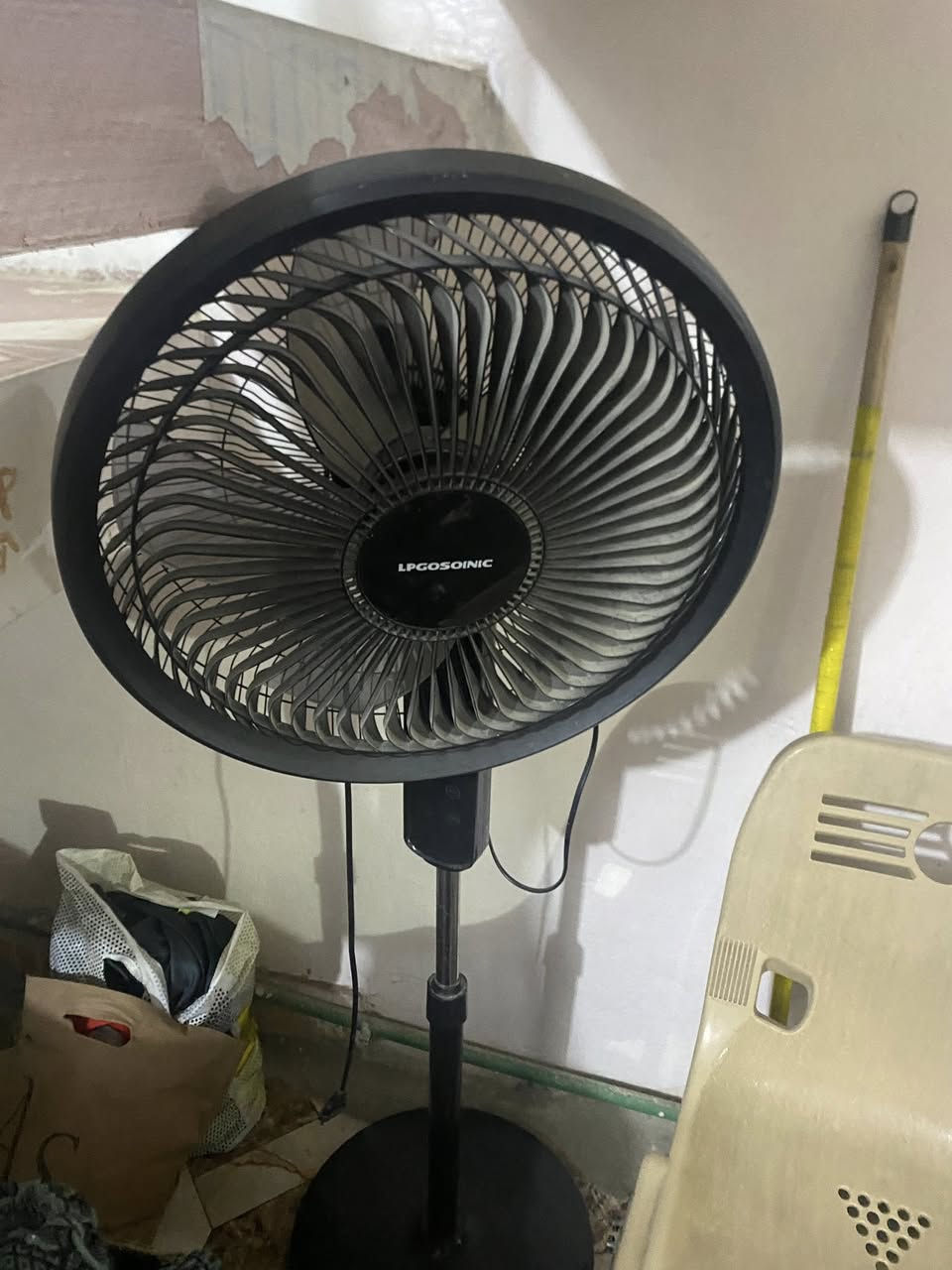 السلام عليكم  غراض منزل للبيع للاتصال ***********
***********
الرقمين بيهن واتساب
