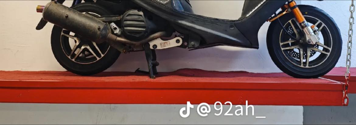 وياله ذهبي مال امير عوض كفاله من عواج بريك طخه اريدهن مراوس مثل ذن الوياله ملاحضه بدون تاير رقمي ***********
