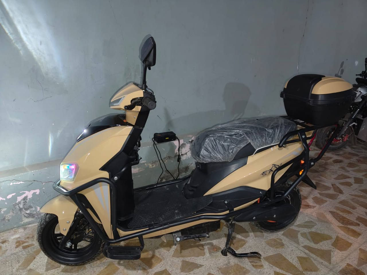 دراجه شحن سكنز مدرع
موديل 2026
عدد البطاريات 6
نظاكRبك
نظاكp البارك
سرعه3
ستخدام قليل 
السرعه99
البريك يهدروليك كهرباء
لايت زنون 
اشاره+دبل اشاره
السعر 750 
 مكاني المحموديه قرب سيطرة 75
***********
