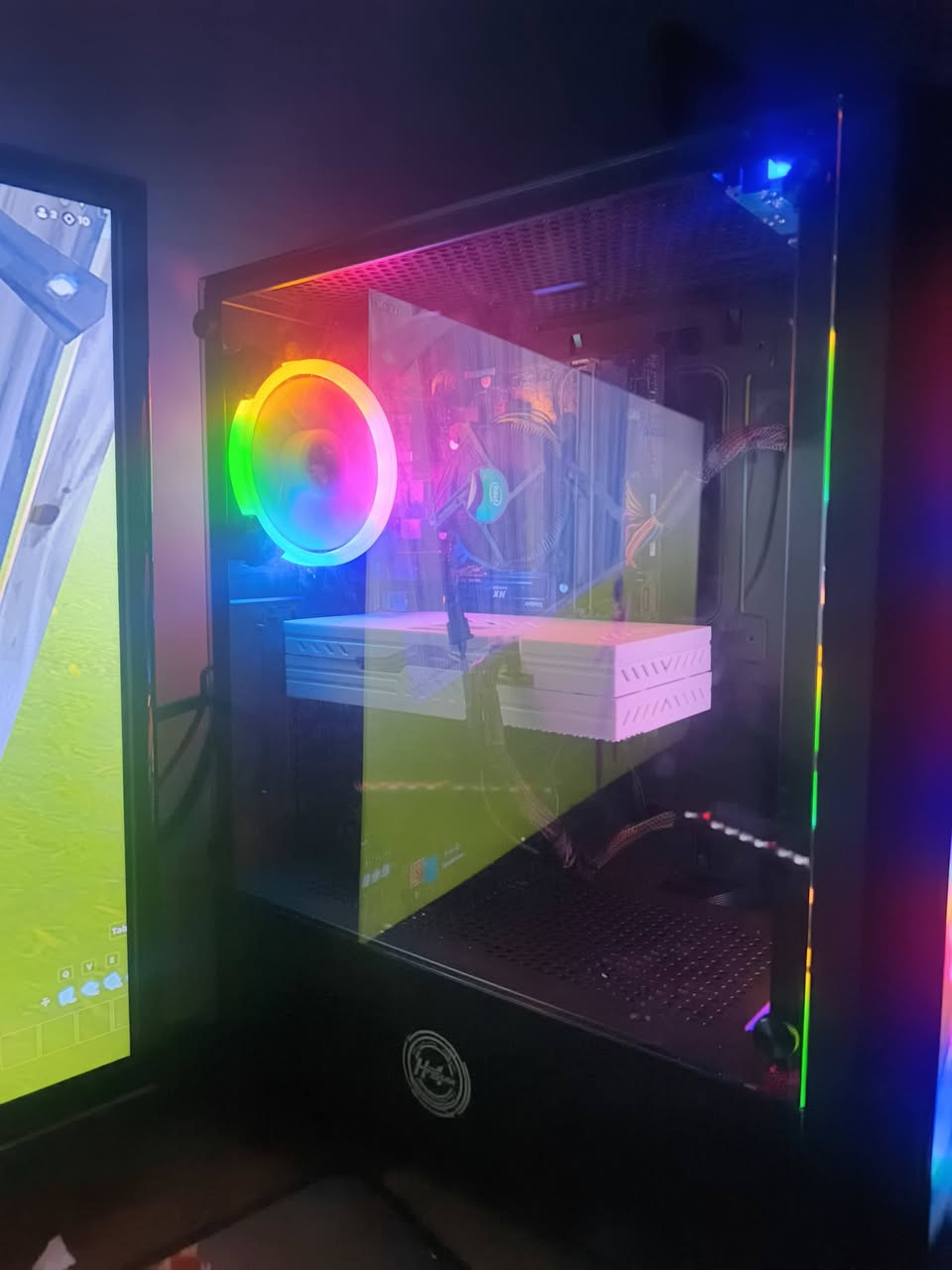 تحية طيبة للجميع 
متوفر تجميعة كيمنك للبيع كيس فقط 
السعر٤١٥ الف

CPU INTEL I3 9100F 4 CORE 
COOLER CPU INTEL STOCK 
RAM 8X2 16GB DDR4 
M. B ASUS PRAIM H310M 
RX 580 8GB X2 FAN 
POWER 500W PLUS 80 
CASE BLACK RGB 
M. N NVME 128GB 
HDD 500 GB


**إذا كنت صاحب هذا الإعلان وتريد حذفه لأي سبب، رجاءا أرسل رسالة إلى الدعم الفني**