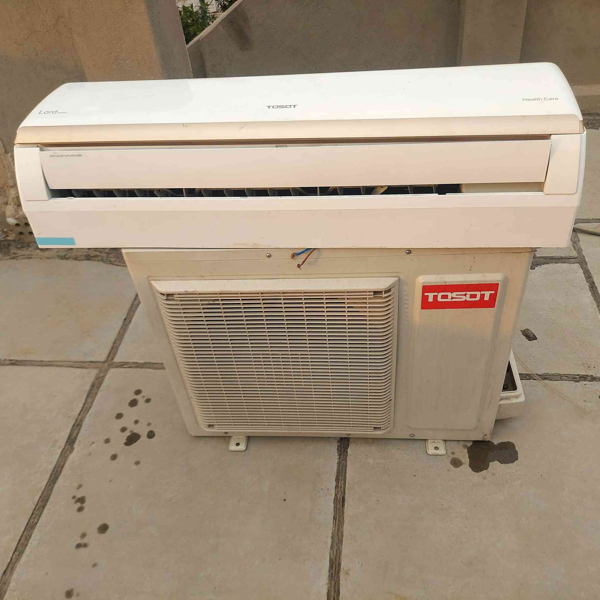 السلام عليكم سبلت للبيع توسوت النظيف كلش وعلى الفحص كل غراضه كمله السعر 400 مكانه السيديه وهذه رقمي ***********
