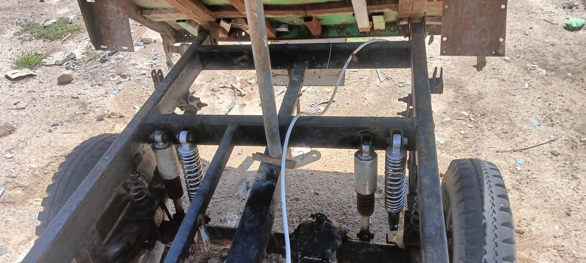 السلام عليكم ورحمة ستوته حلوا وخير من الله رقم وسنويا محرك ما مفتوح جديد سلف شغال بس باتري كاعد السعر مليون ونص وبيها مجال
الرقم ***********
المكان ابو الخصيب
