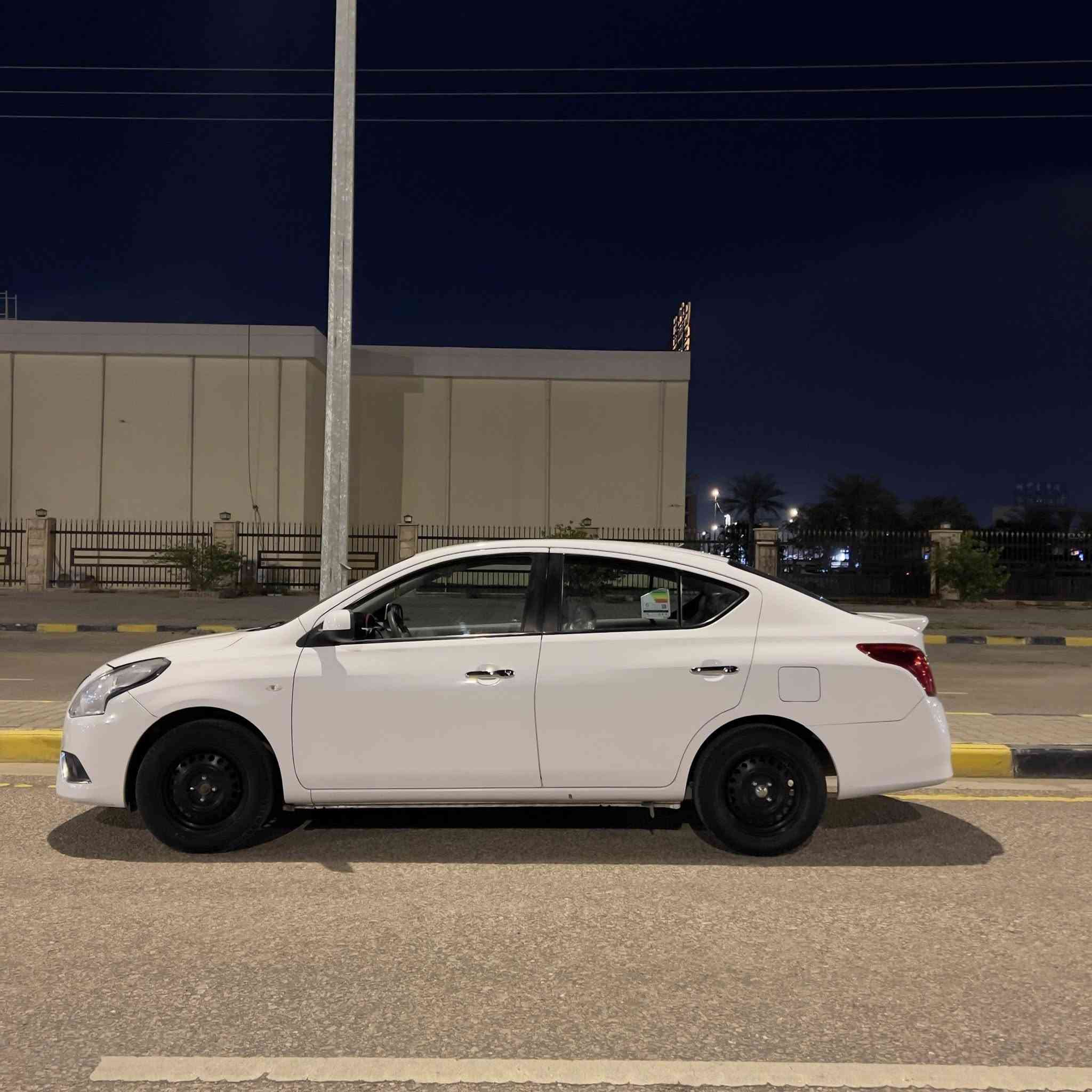 السلام عليكم نيسان صني للبيع موديل 2021 مكفوله كفاله عامه لاصبغ لاتبديل لا بارد نظيفه كلش فقط طخه بسيطه كلش بالباب الخلفي السياره ع ايدي تخم تاير جديد قبل يومين شديته باتري جديد حدايه جاهزه من كلشي السياره ماعايزه برغي بانزين محسن دهن موتل السياره بأسم شركه تريد تحويل تريد وكاله السعر 104 وبيها مجال للشراي مكان النجف الاشرف وبالعافيه ع الياخذها للتواصل والاستفسار ***********
