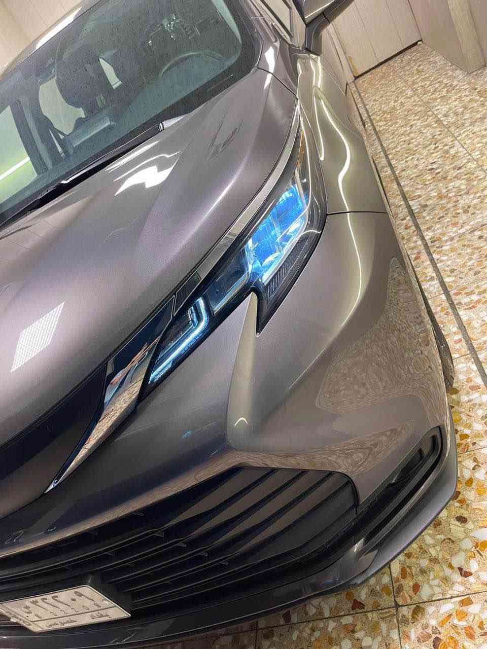 تويوتا سينا 2021 
مواصفات LE 
رقم بغداد ماشية 30 الف كيلو
 حادثها حلو  وبيها سونار  دزلي وات ساب وادزلك 
مكانها بغداد / بسماية السعر 275 $ وبيها مجال بسيط
محرك 4 سلندر 2500 هايبرد
شاشة
 كامرة 
رادارات 360 درجة
مثبت سرعة تفاعلي
ابواب سلايد كهرباء
8 راكب
ويل 17
للاستفسار وات ساب *********** بغداد, العراق
