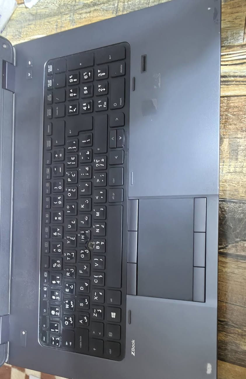 السلام ورحمة
لابتوب HP Zbook 17

المواصفات
المعالج:core i7 4700MQ
الرام :12GB DDR3 قابل للزيادة
الهارد:256GB  SSD
كارت الشاشة خارجي :NCIDIA QUADRO  K3100M 4GB
حجم الشاشة:17
نظام التشغيل :ويندوز 10 pro
-----------
مع الشاحنه الاصليه 230w
لابتوب نضيف استخدام شخصي 
السعر :200 الف -مكاني: بغداد الجديدة
رقمي *********** متواجد واتساب
