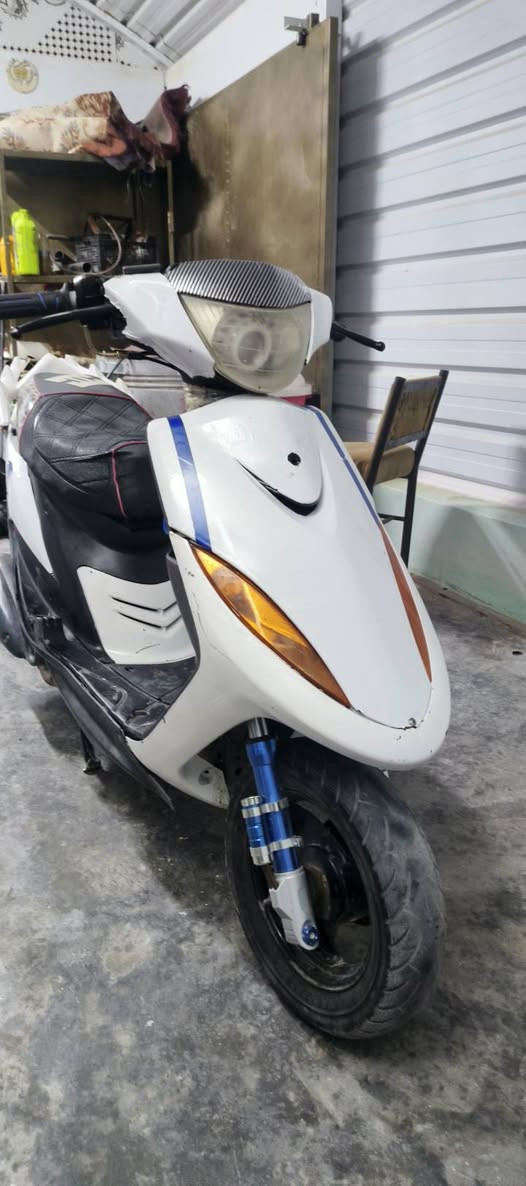 دراجه ماكس عدله للبيع السعر 400 بوشه ٤٩ الدراجه ناعمه واي نقص مابيهه مكان عامريت الفلوجه ***********
