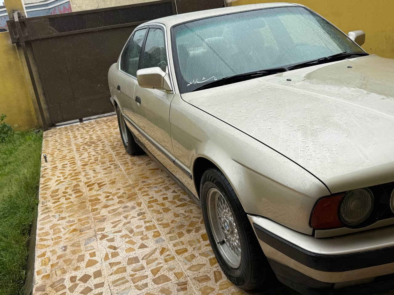 سلام عليكم بي أم 525 كير ومحرك وصدر جديد تبريد ثلج ⛄️ دفتر بانزين رقم بغداد مشروع وطني تخم تاير جديد سلايت شغال مكان سيار كركوك سعر 60 وبيهه مجال خطر جيتك  *********** بغداد, العراق
