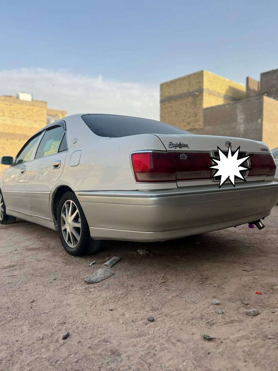 السلام عليكم 
ملكه ديفور الجبير
تلث دكم كرستال مدفوع كمرك 
باقي بس الرقم صاحبه بل نجف قرار 48 
ضربيته بل جاملغ الامام الجه اليمنه 
مكفوله من كصه ونقل جثه واصوليات شاصي 75
حداديه جديد نقصه تبريد 
السعر 95وبيه مجال 
اباقي التفاصيل 
***********
