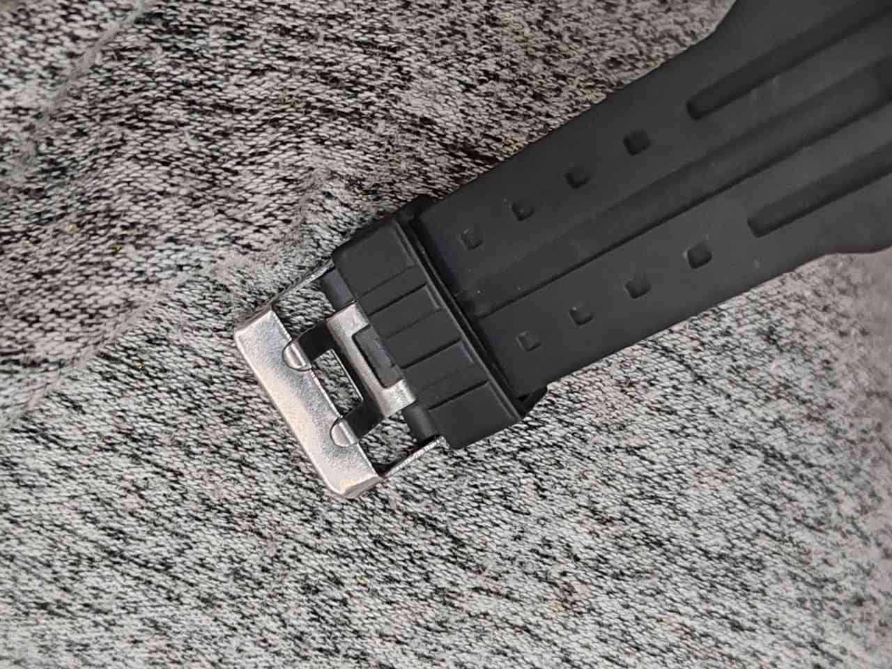 NUOJIA موديل N-JB20 / NJ820 ساعة
ديجيتال
توقيت عالمي+منبه +ستوب ووتش +تقويم كامل يوم تاريخ و شهر+إضاءة لد شغالة بالكامل الصور بيها كل التفاصيل و النظافة 
السعر ٤٠ الف
مكاني بغداد موجود توصيل


**إذا كنت صاحب هذا الإعلان وتريد حذفه لأي سبب، رجاءا أرسل رسالة إلى الدعم الفني**