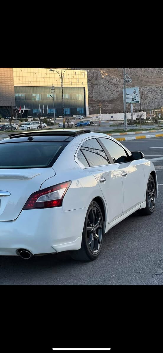 نیسان ماگزیما ۲۰۱۲قەپات قەپات مواسەفات پانۆڕا ما ناوزەرد کوشن تەبرید ساردو گەرم کوشن سیاحی وخەزن ومیمۆری ئاوێنەشەفت وکامێڕاو ئاوێنە ئۆتۆدەرگا بەسمە پەردەکارەبای وسێ گێڕو سوکان خەزن سەماحە بۆس و ٦سیدی مواسەفاتی فولە سەنەوی تا۲۰۳۱ تازەیە تحویل وغرامە بەشەرت گێڕوومەکینە بەشەرت گارەبای گشت گیانی بەشەرتە ۱پارچە سبوغ چاملغی دواوە لای سەکن  تعدیل و شوختی هیچ پێوە نیە سەیارەکە کەنەدیە
***********
***********
