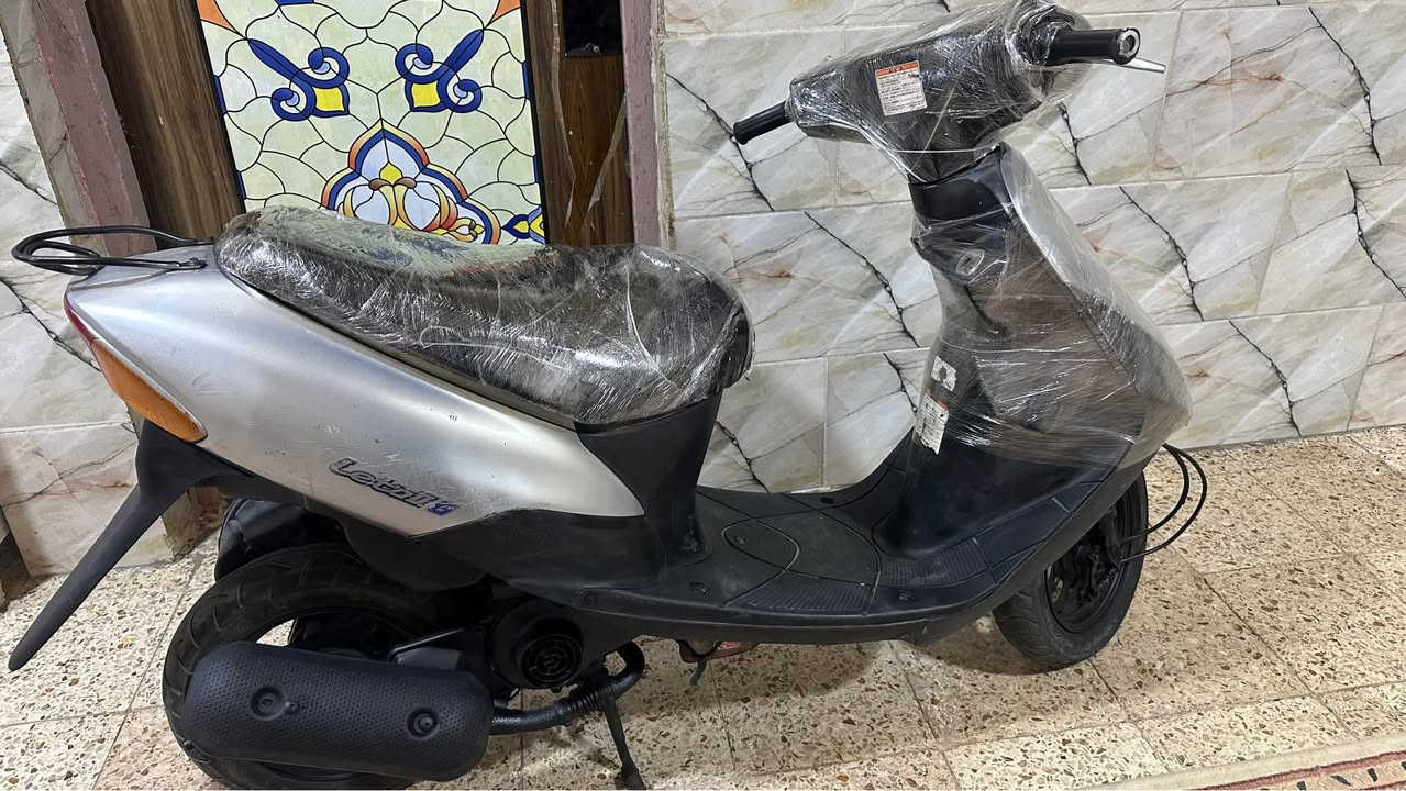 سازوكي دراجة نضيفة جداً 
شلعة نص نكرة تشتغل كهربائيات كله شغالة محرك جداً ناعم ومينسمع دراجة ممتعوبة السعر270 وبيه مجال 
للاتصال *********** عمارة, ميسان
