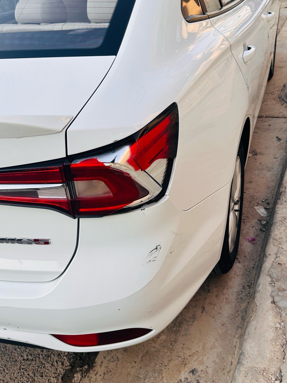 للبيع MG5 2024
خليجي مكفوله كفاله عامه عدا ملاحضات بسيطة
ماشيه 43 الف قابل للزياده
محرك 4 سلندر حجم 1500
مواصفات شاشه اصليه تحكم ستيرن تبريد شاشه
اشاير مري-صندوق بصمه نظام ايكو اقتصادي كروز تحكم سرعه حساس اطارات /داخل بيجي اسود
4 ويا كب/كار بلي Car pla
داخله ضمان لشركة 
رقم بغداد الدولي تحويل مباشر 
المكان حي الجهاد ***********
السعر 103ورقه وبيهه مجال للشراي