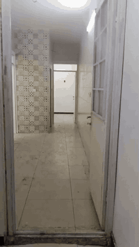 شفه الايجار المساحه ٥٠ متر الإيجار ٤٢٥ ألف قفل 07714321533