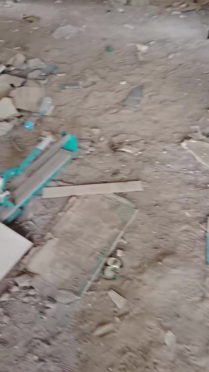 سلام عليكم تنضيف السطوح وتنضيف داخل البيت ***********
