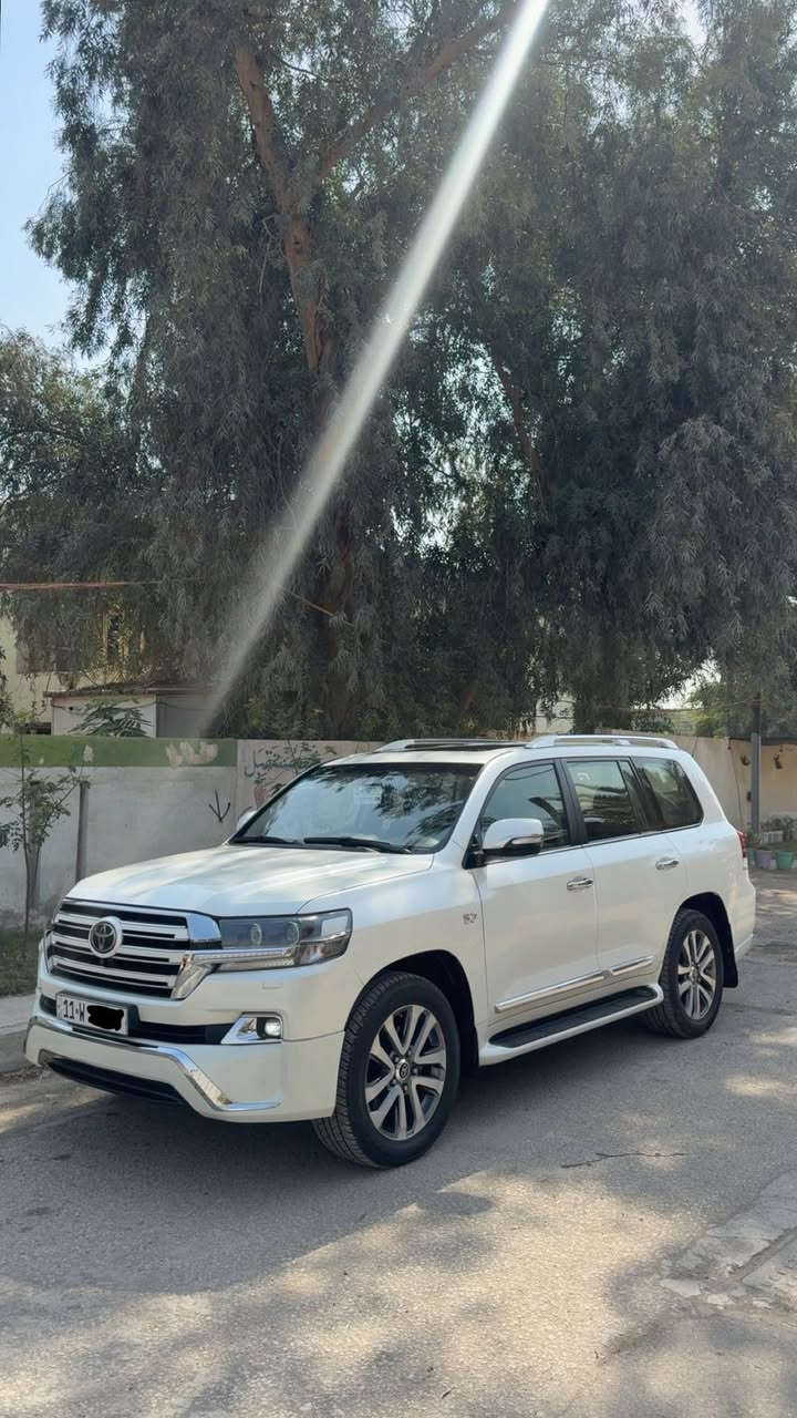 لاندكروز  2017  VXS. ✈️  سعر بلاش…….

 وشرط الفحص بيها فقط بارد بسيط جداً بل جاملغ الامامي فقط
وبيها سونار 

گير و محرك بشرط كفاله 

رقم بغداد  بأسمي شخصياً 

👇🏻المـواصـفـات 👇🏻__________ 
رادار 

جكات

حساسات امامي خلفي 

كامرات 360 امامي وخلفي وجانبيات 4 كامرات 

مري شفط ونظام ترحيب 

تبريد ب الكشنات

جميع الكشنات كهرباء 🗼

جلد كامل داخل لونين

بلوتوث وتليفون ونضام الملاحة ☎️

شاشات عدد 3

ستيرن كهرباء + خزن ستيرن + خزن كشنات

وبعد بيهة هواية مواصفات 

جديدة جدا  واستعمال نظيف جداً 

بالعافية ع تكون من نصيبة يستاهلها    

السعر 485 ورقة فقط ….🔥                       

لاستفسار الاتصال ع الارقام التالية 📲📲

     ( ***********  )
