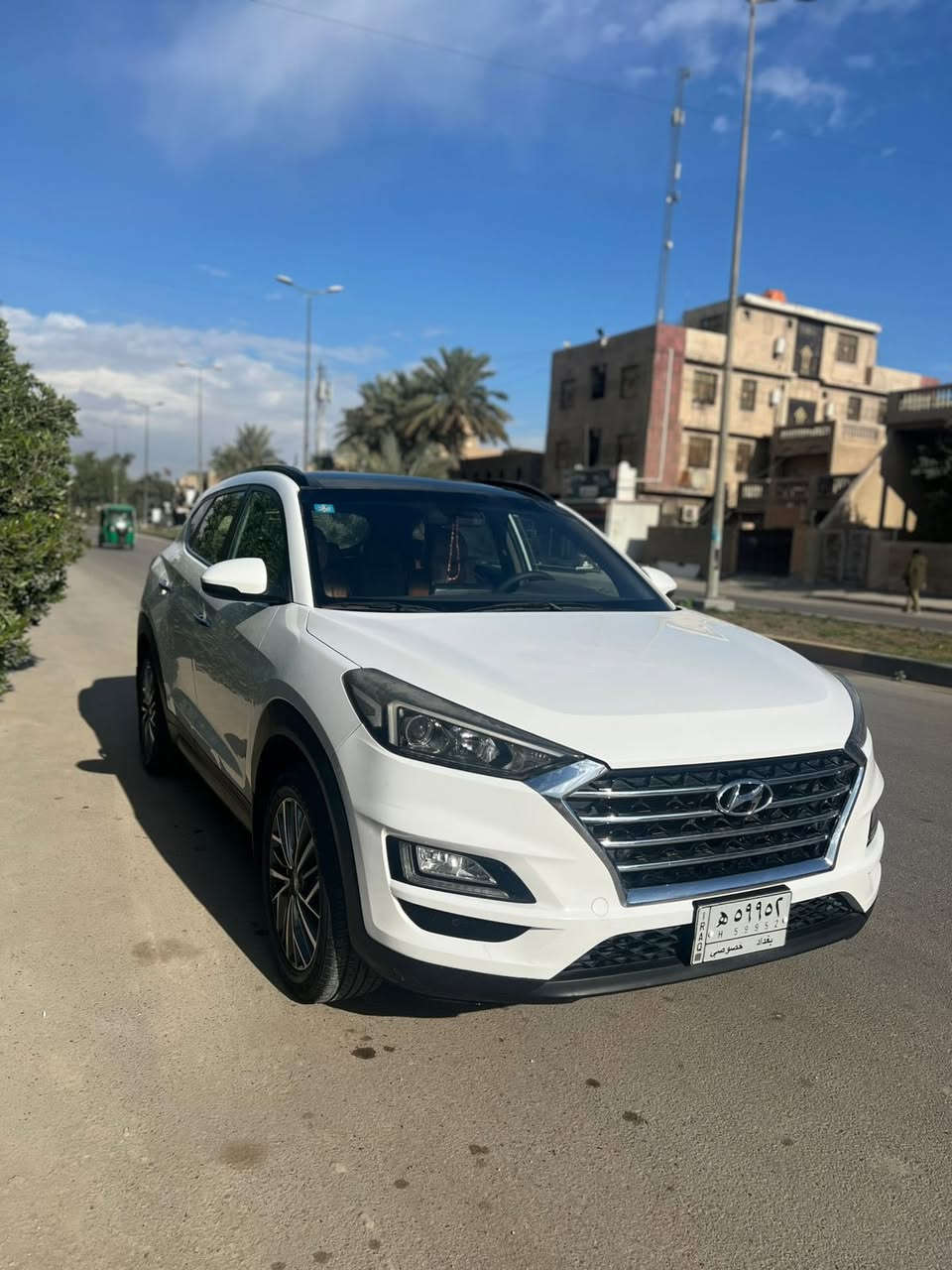 السلام عليكم للبيع توسان موديل 2019 خليجي رقم بغداد كفالة عامة فول مواصفات السيارة  بصمة وفتحة و وتحكمات استيرن جهتين كشن كهرباء و كامرة خلفية و قطعتين تبريد وباقي مواصفات 

مكان السيارة بغداد 

رقم الهاتف ***********
