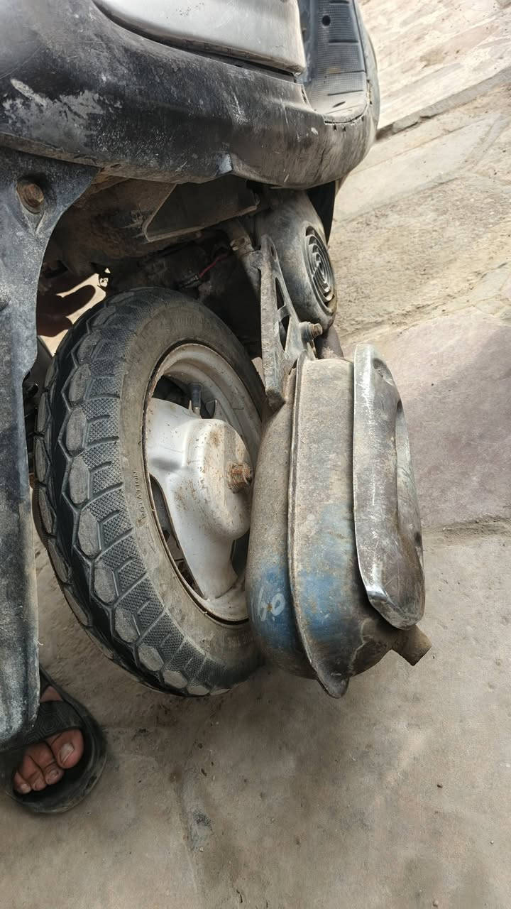 للبيع شغاله كولشي مابيها كوم حديد ١٠٠ الف 
*********** ناصريه مركز
