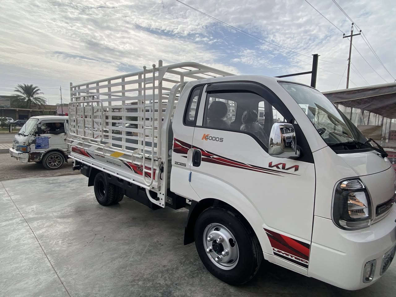 سلام عليكم كيا فحل لبيع
موديل ٢٥ رقم بغداد
***********
