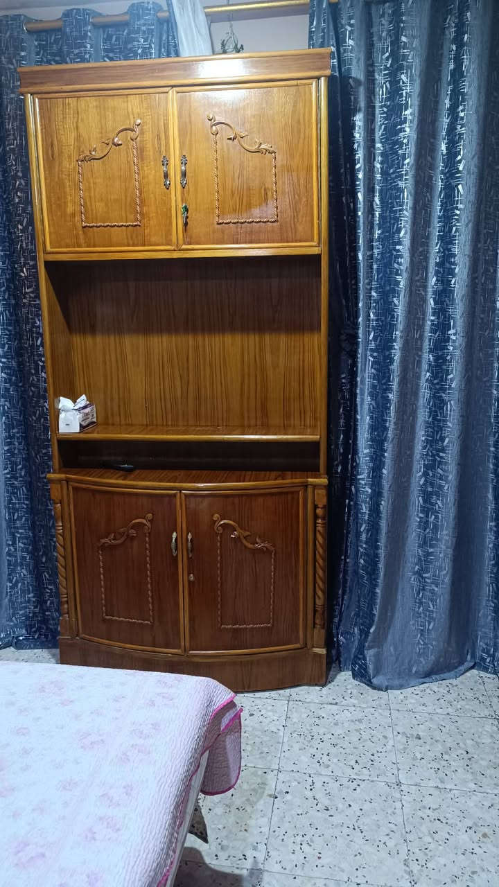 غرفة تسكام صاج داخل وخارج ام الستة طابقين نضيفة كلش السعر 850وبيها مجال مكاني نيل الاتصال ***********
