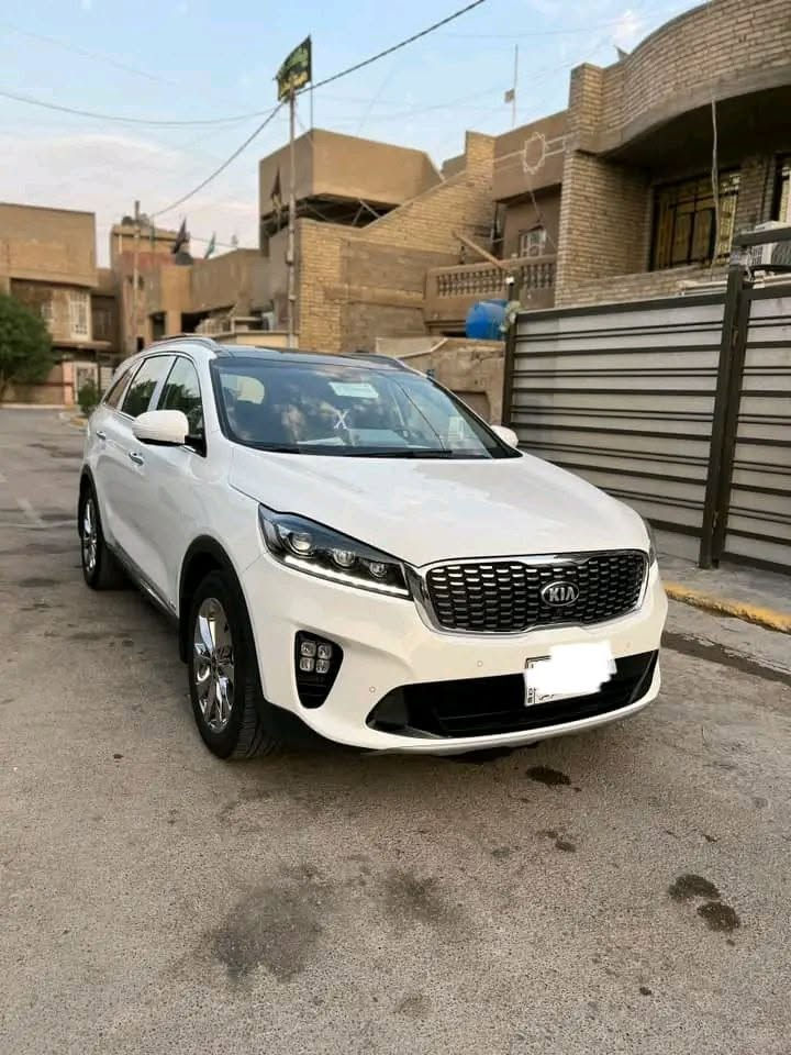 سلام عليكم 
‏‎كيا سورنتو 2020 خليجي الدوليه العراقيه 
موصفات فول 1 علا 1 اصليه مو شد 
‏‎مكفوله كفاله عامه 
‏‎(رقم بغداد مشروع وطني الماني بسمي )
‏‎ماشيه 13 الف حقيقي شرط الفحص 
تايرات شركه بيهه نايلون شركه بل ارضيه اصلي 
‏‎سياره جديده بمعنى الكلمه 
‏‎برغي ممفتوح بيهه اسبير ما نازل 
‏‎سياره علا ايدي 
‏‎مواصفات فول الفول 
‏‎بصمة تشغيل 
‏‎بصمة أبواب 
بانوراما 
سايد بريك دكمه 
فور ويل AWD
❗️نضام 4 كامرات 
شاحن واير ليس 
‏‎كشنات كهرباء 
‏‎جنطه كهرباء 
‏‎لايت زنون 3 عدسه 
‏‎كشنات جلد لونين اصلي
‏‎ داخل كويتي 
‏‎تبريد ابيانو لمس 
‏‎تبريد 3 قطع
‏‎7 راكب 
‏‎6سلندر 3500/كير 8 نمر 
‏‎4 انضمة سياقه 
‏‎كامرة دوارة
‏‎شاشه كبيره جي بي اس 
‏‎حساس امامي وخلفي
‏‎مري شفط ويا البصمه 
‏‎نظام ايكو + سبورت تقليل البانزين
‏‎شاشة اصليه
‏‎كيجات زئبقية لونين بيهه 
‏‎تحكم استيرن فول 
‏‎حاكية : ابلوتوث : اوكس
‏‎لايت زنون بك لايت لد 
‏‎اضواء ترحيب بلادية
‏‎علامة سورنتو إضاءة بالدوسة
‏‎مرايات شفط وَيْل 19 اكروم
‏‎ومواصفات أخرى 
‏‎سيارة جديدة معنى الكلمة شرط الفحص
سعرها معقول بالعافية ع الياخذها 

مكان السيارة بغداد 
للاستفسار *********** وتساب

