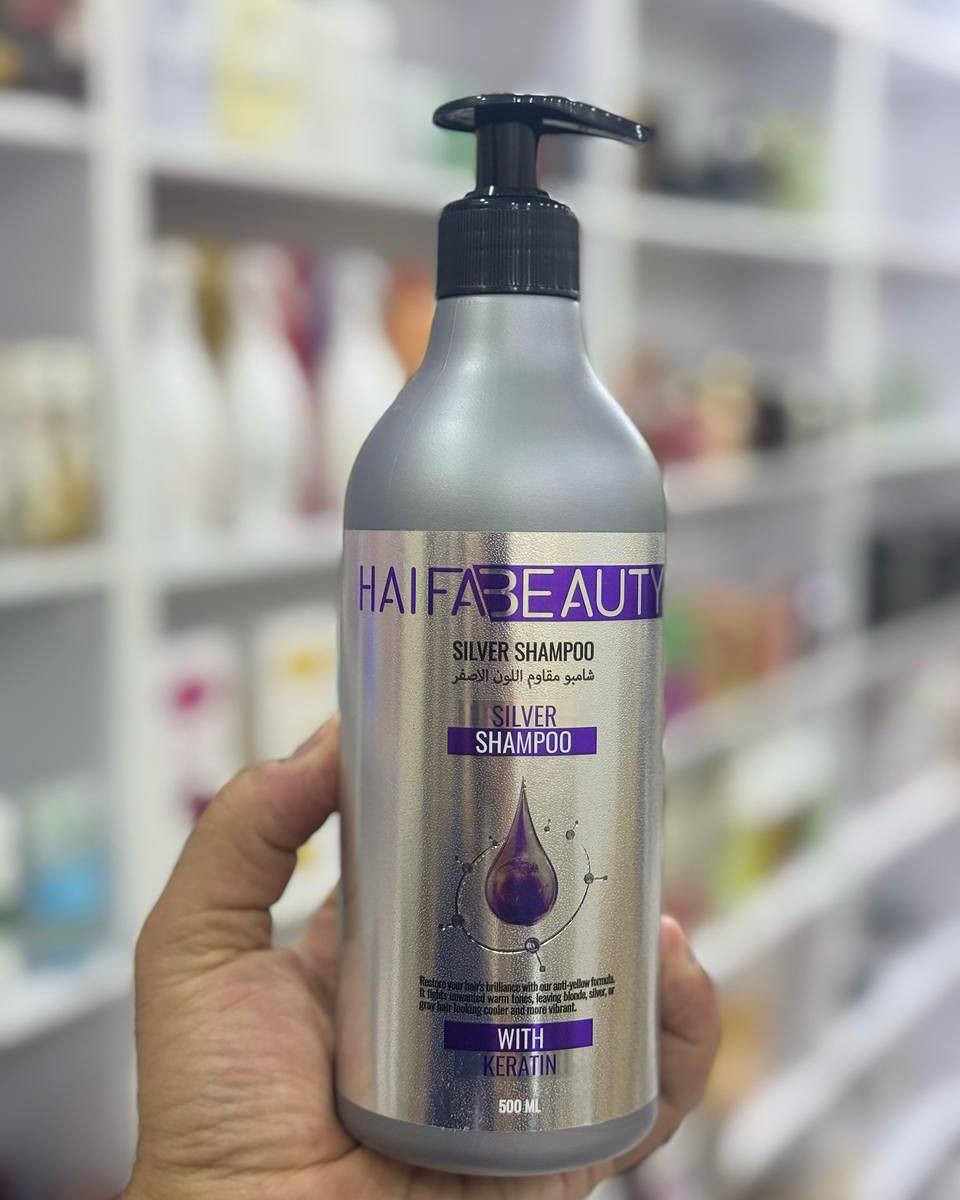 شامبو سلفر هيفا بيوتي الاصلي
الإيطالي ✨🇮🇹 ان كان لون شعرك اصفر ثلجي  وحابه تغيري
 للسلفر او كان شعرك اصفر وحبيتي اطفين لونه 
الحل هو شامبو سلفر من هيفا بيوتي💯😍

طريقة الاستخدام👌🏻
يترطب الشعر من الجذور للااطراف بالماء 
بعدها تاخذي كميه من شامبو سلفر وتحطيه ع الشعر 
مده 7  دقائق⏱
بعدين اغسلي شعرك  من الشامبو بماء فقط وشوفي جماله 
يستعمل مرتين بالاسبوع
المنشأ إيطاليا الأصلي 🇮🇹 
الحجم 500ml

للاستفسار والحجز مراسله خاص


**إذا كنت صاحب هذا الإعلان وتريد حذفه لأي سبب، رجاءا أرسل رسالة إلى الدعم الفني**
