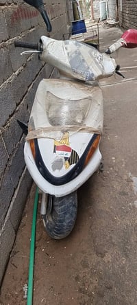 دراجه ياماها شغاله بس الصلف ميشتغل قيم واخذ رقم واتساب07727096507