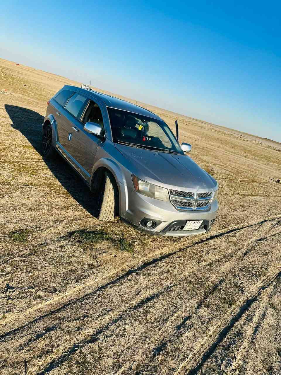 دوج جورني 2018GT
للبيع دوج جورني 2018 جي تي فول عدة الفتحة 
مرقم مثنى بسمي تحويل مباشر 
6 سلندر 
7 راكب 
مكان السيارة سماوة / الوركاء 
***********
السعر   120  وبيهة مجال 
الضرر مرفق بالصور
