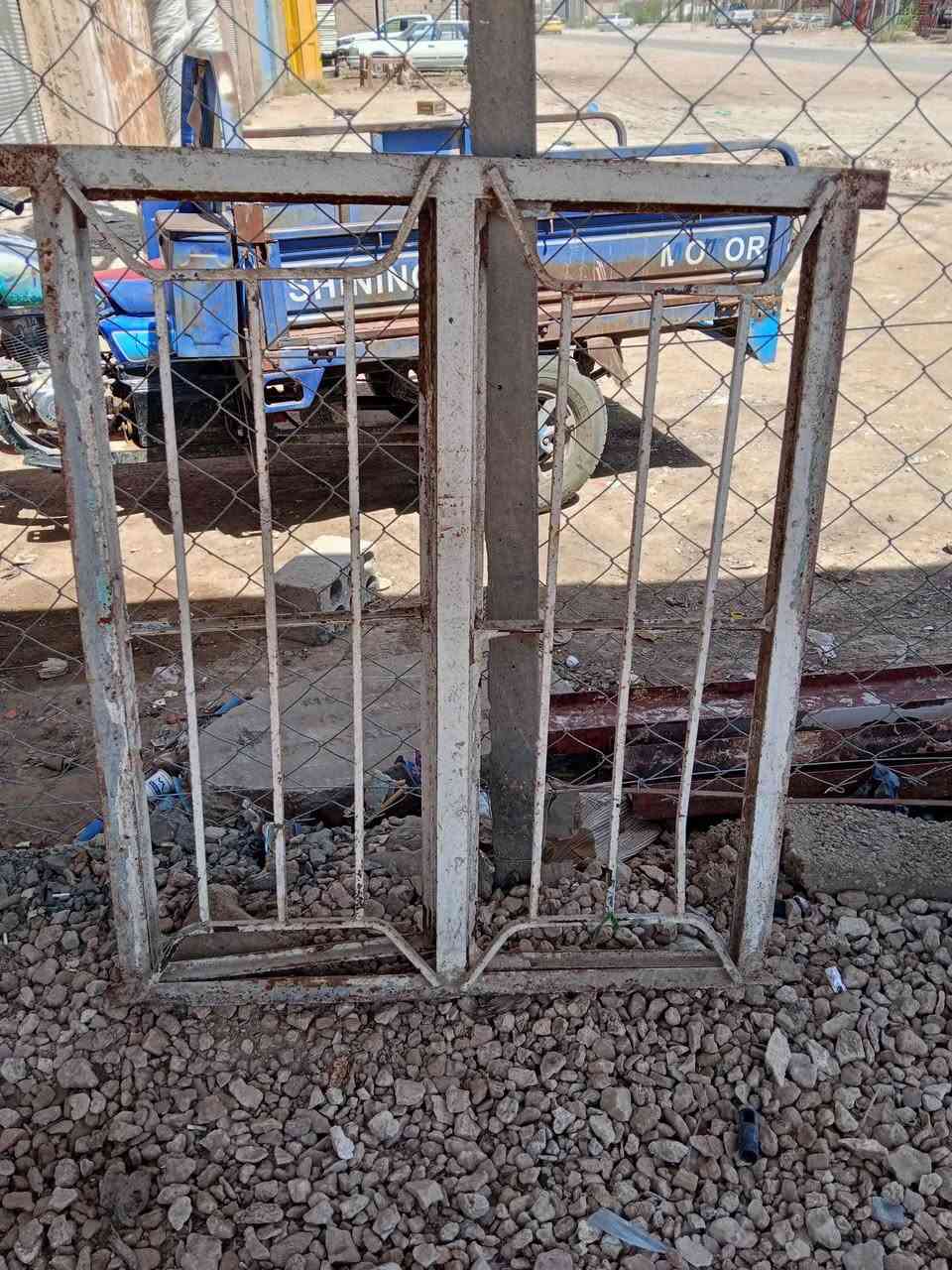 شبابيك للبيع المكان الشاميه مفرك الصلاحيه مقابيل مشروع الماي ***********
