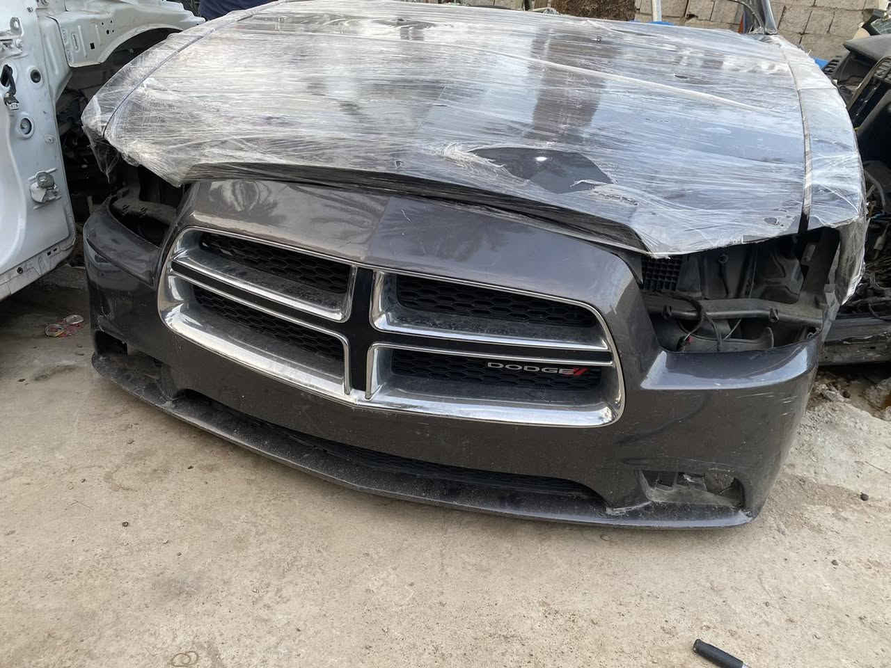 يتوفر لدينا قطع غيار السيارات الامريكيه 
فورد فيوجن 
دوج جارجر 
دوج كرفان
 دوج دورنكو
جيب كراند شيروكي
كياk900
كرايزلر 300
فورد فيوجن هايبرد

*خدمه توصيل جميع المحافظات

نمير 
***********
